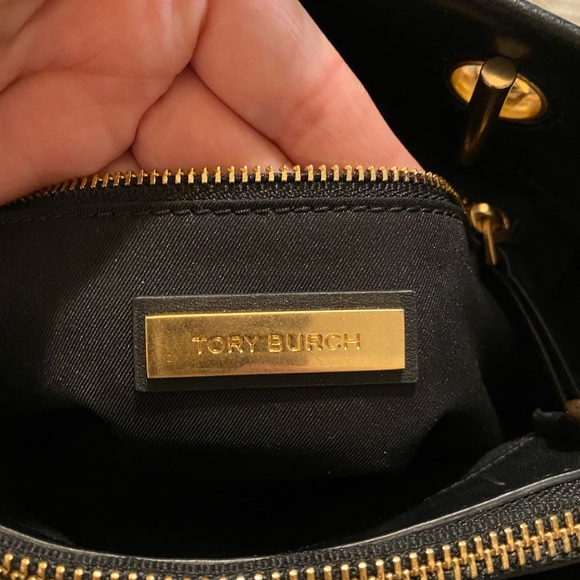 Tory Burch Fleming Triple Compartment Quilted Leather Tote - Picture 3 of 14